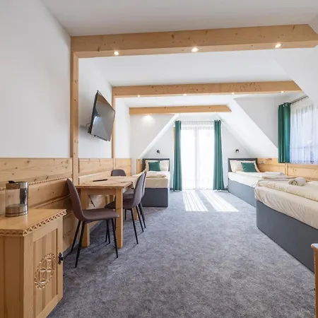 Homestay Taterniok - Z Widokiem Na Tatry Czarna Gora